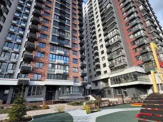 Продаж 3-к квартири в ЖК бізнес-класу West House  Деміївська 5 хвилин