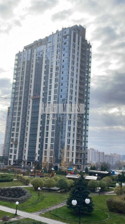 Продаж 3к квартири, ЖК Новопечерські Липки, вул. Верхогляда, 7-а черга - фото 1