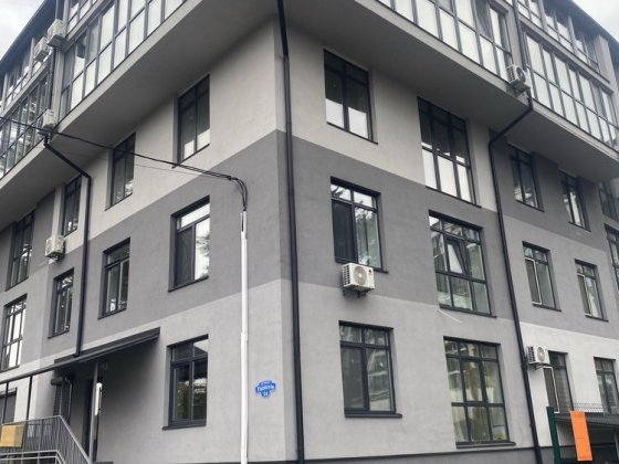 Продаж 1 кімн квартири , Київ ,Биківня ,вул. Радистів 24, метро Лісова Киев