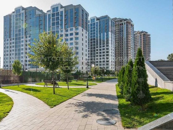 Продажа 4 ком квартиры без ремонта ЖК Новопечерские Липки Драгомирова