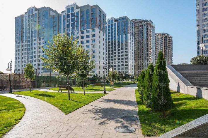 Продажа 4 ком квартиры без ремонта ЖК Новопечерские Липки Драгомирова - фото 1