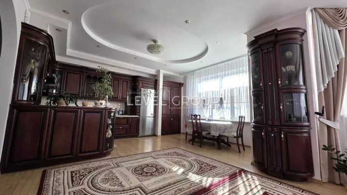 Оболонь  3к, 125м2, метро Мінська, Левка Лукяненка, 21к2 - фото 1