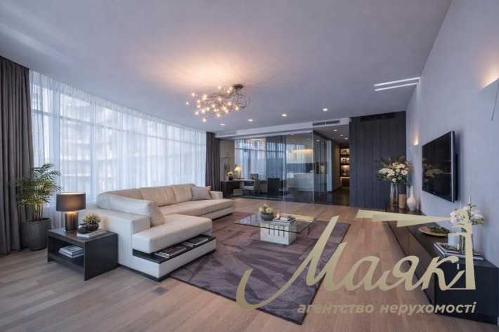 Продажа видовой квартиры 152 м2 ЖК Riviera Riverside Раисы Окипной 18 - фото 1