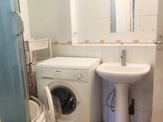 Продам 2 кімн. Квартиру вул. Азербайджанська 8а м. Чернігівська