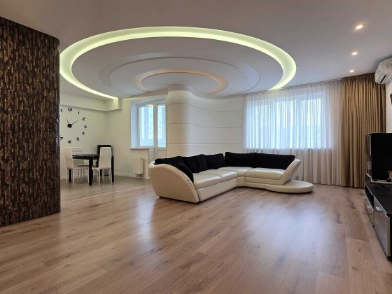 Продаж 3к квартири 120 м2 вул. Автозаводська, 29А, Оболонський р-н. Киев