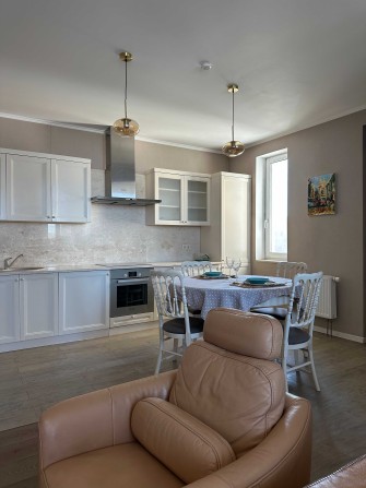 Без комиссии! Продажа 3к квартиры возле метро, ул.Лобановского 150-Г - фото 1