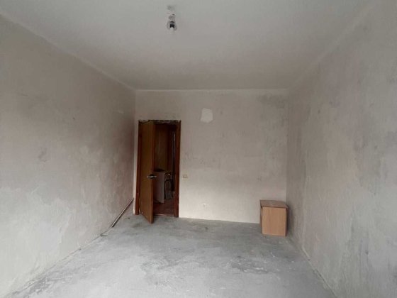 4к квартира по вул Вишняківська, 13 Киев