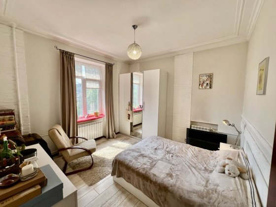 Продаж квартири, Соцмісто, метро Дарниця, Сталінка, Будівельників Київ