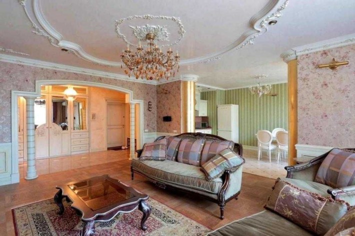 Продаж 4-к квартири 146м.кв. Дизайн-ремонт Р.Окіпної 10Б М.Лівобережна - фото 1