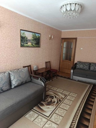 Продаж 2 к квартира Вишенька Середній поверх - фото 1