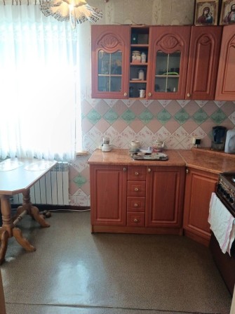 Продам 2 х комнатная квартира в ЦЕНТРЕ ( Макдональдс) от СОБСТВЕННИКА - фото 1