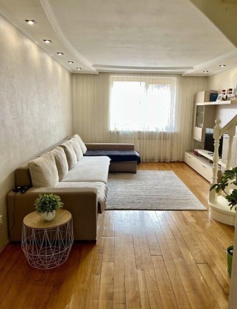 Продаж 5-ти кімнатної квартири у центрi міста Ужгород. - фото 1