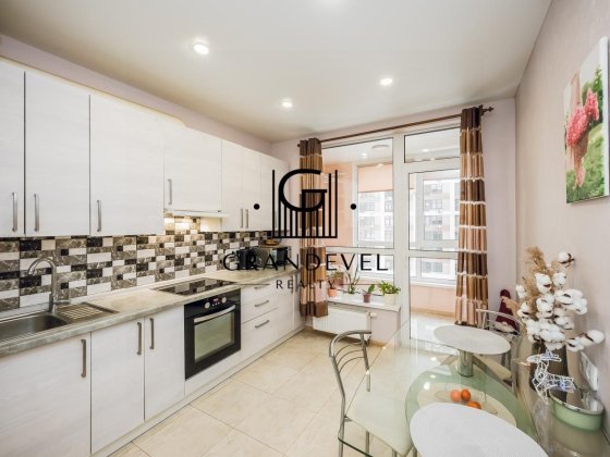 Продаж 1к квартири ЖК Варшавський пр-т Європейського Союзу 43А