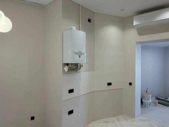 Чернівці продаж 2х кімн квартира ,центрр Черновцы