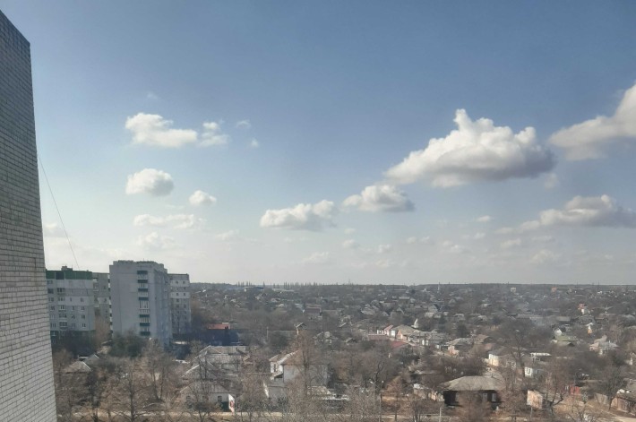 Продам 4-кімнатну квартиру в центрі міста (вул.Боженка) - фото 1