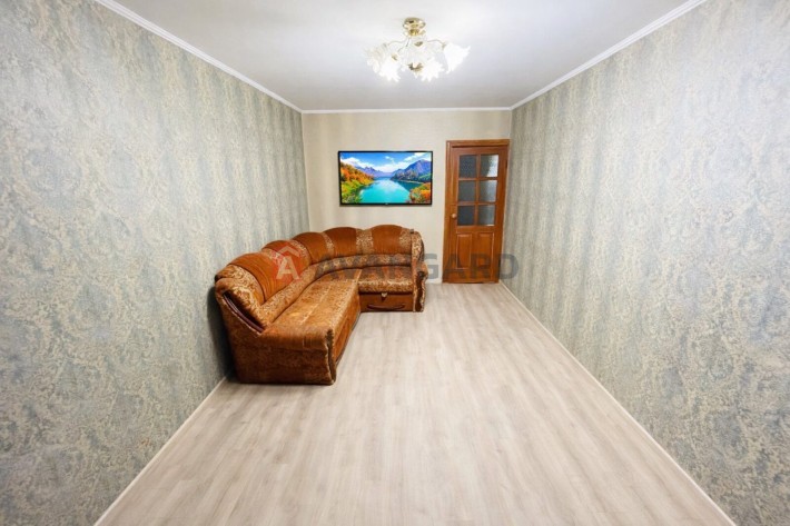 Світла 2-кімнатна квартира — ремонт, меблі, техніка - фото 1