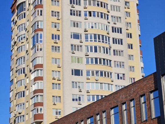 Двокімнатна квартира в самому центрі! Держ програми Черкассы