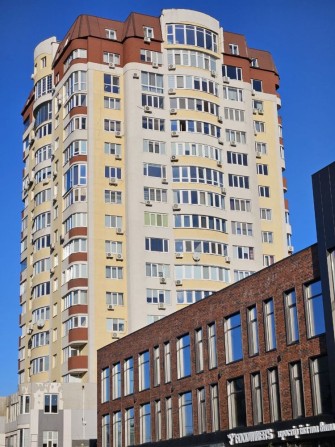 Двокімнатна квартира в самому центрі! Держ програми - фото 1