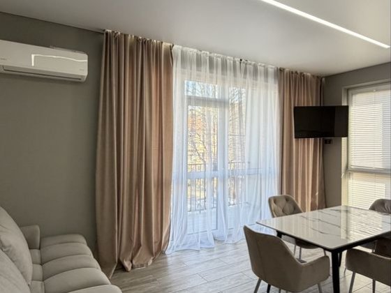 Продаж великої 1,5 кімнатної, нової квартири. ЖК Сенк Ужгород