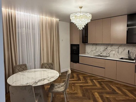 1-к, зданий будинок Ужгород