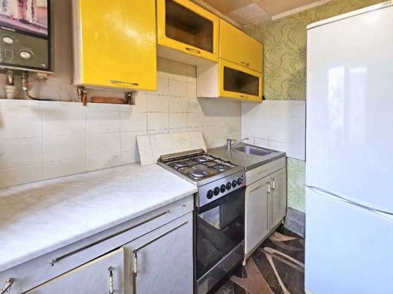 Продам 1к. квартиру по вул. Універсальній, 15 , р-он Образцова Дніпро