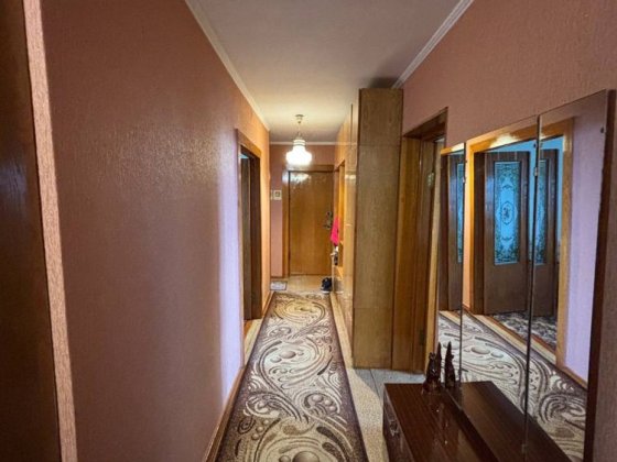 Продам 4-кімнатну квартиру, пл. 700-річчя, ЧДТУ Черкаси