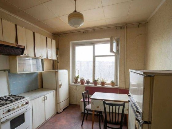 Продаж ЖМ Перемога 3х кімнатна 36000 usd Днепр