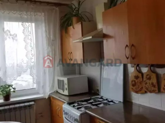 Затишна та свiтла 3-кiмнатна квартира -заходь та живи!