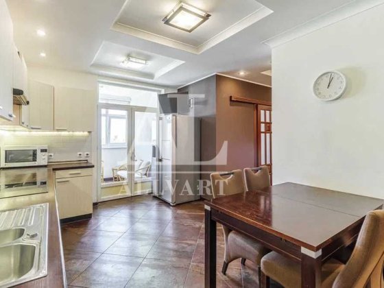 Продаж 2кімн.ЖК Олександрівський, просп Лобановського 4а, видова 87 м²