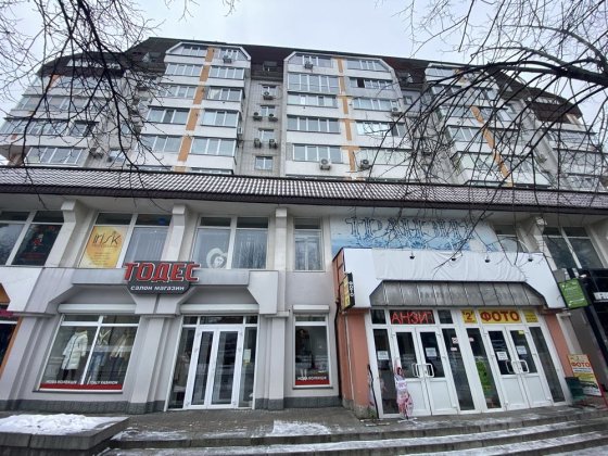 Продам двурівневу  2кім.кв. в центі міста Черкассы