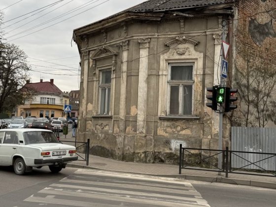 Продам 2 кімнатну квартиру в історичному центрі міста Ужгород