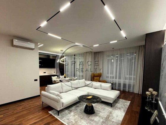 Продаж 4-х квартири 145 м2 ЖК Бульвар Фонтанів вул Саперне Поле 5