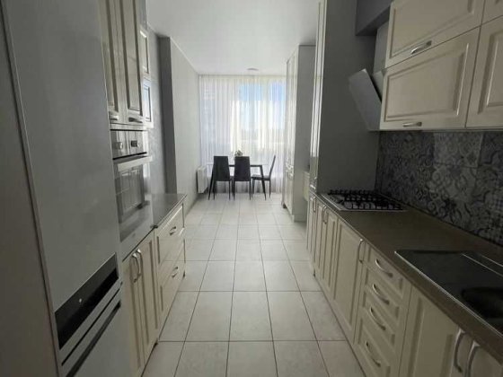 Гарна! Продаж 1-кім квартира 44м2 з ремонтом в ЖК Кришталеві Джерела