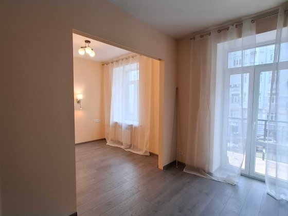 Продаж 2-к.  Центр Антоновича 25  площа Українських Героїв Олімпійська Киев