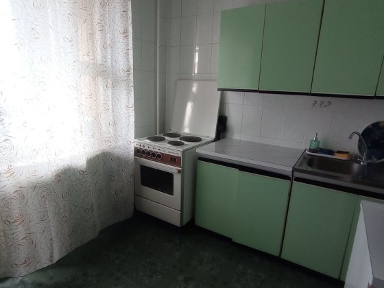 просп. Червоної  Калини 30, продам 1кімн. квартиру Киев