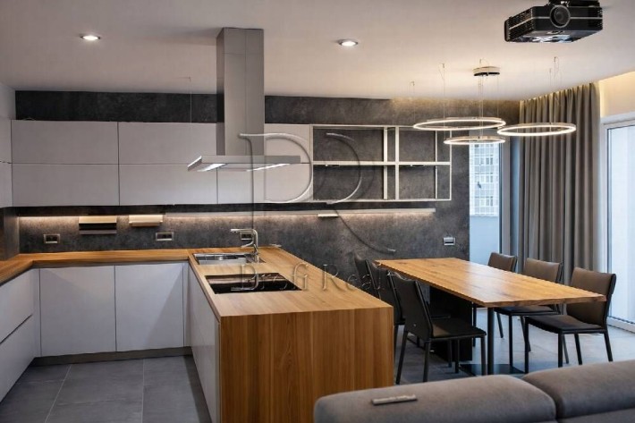 Без %  Продаж видової 3 кім.квартири на Івасюка, 12Д - фото 1