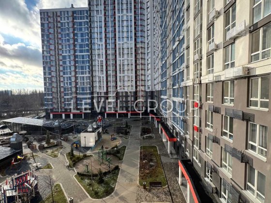 Продаж 2-кімнатної квартири ЖК Причал 8