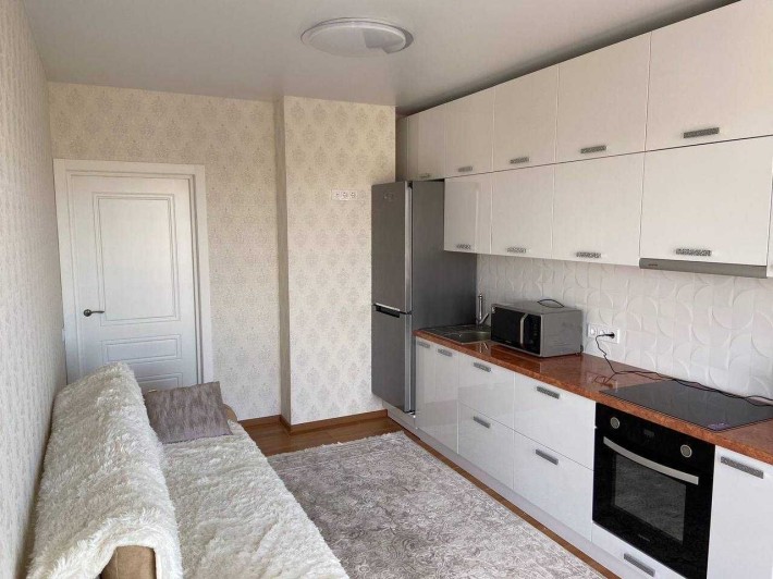 Продаж 2-кім.квартири М Деміївська 5хв. вул.В.Брожка70 Без комісії - фото 1