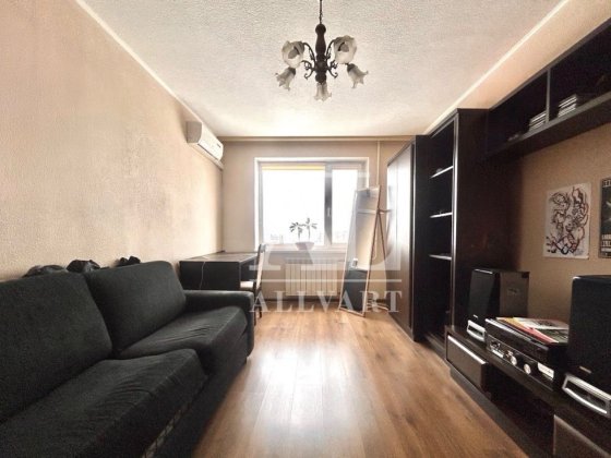 Продаж 2 кім квартири з ремонтом на Оболоні, метро Мінська , набережна