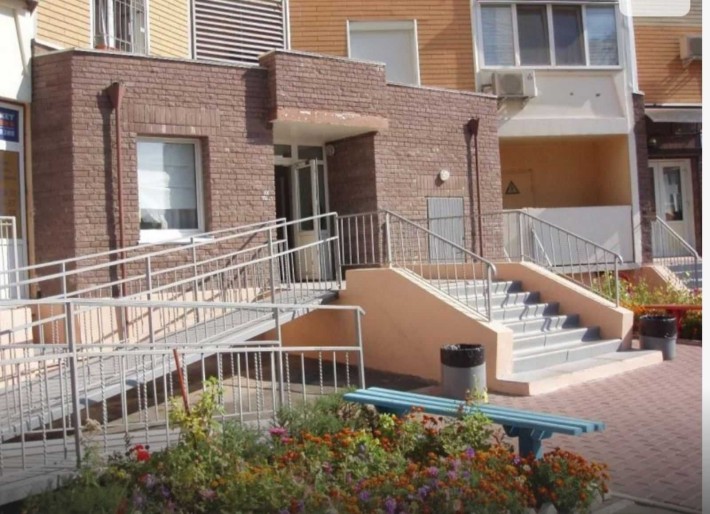 Продаж 2х кімнатної  74кв.м. на Драгоманова 1Е - фото 1