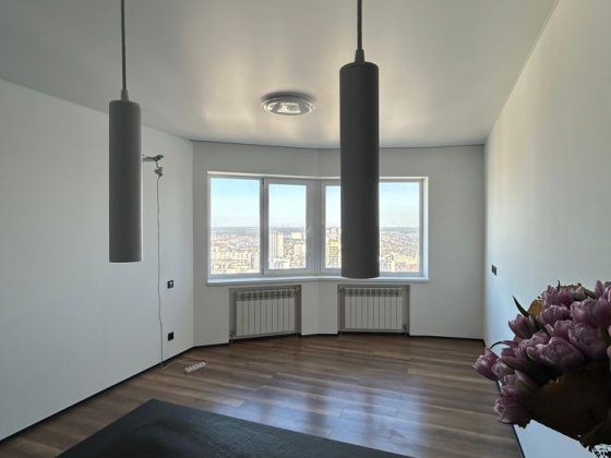 Продається квартира  в ЖК Мега-сіті Киев