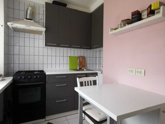 Продаж 2 кімнатної квартири, метро Лісова. Киев