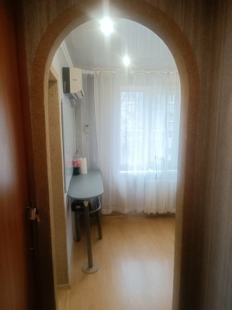 Продам однокомнатную гостинку - фото 1