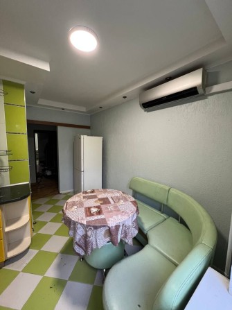 Продаж просторої трикімнатної квартири - фото 1