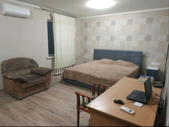 М. Позняки,вул. Б.Гмирі.Продаж просторої 2-х к квартири. - фото 1