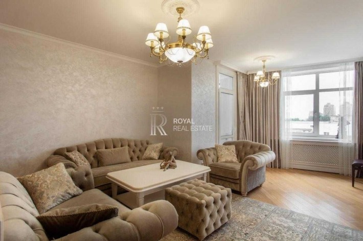 Продаж Квартира 4кімн 185м2 бул Лесі Українки 7б Центр - фото 1