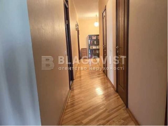Продаж квартири  б-р Лесі Українки 3-кім 100м2  вул.Старонаводницька,8 Київ