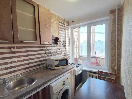 1-к. квартира. Березняківська, 16-Б. Метро Лівобережна. Озеро Тельбін Київ