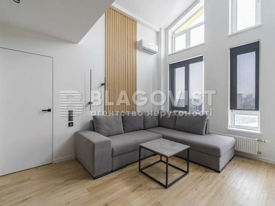 Продаж 2х кім квартири 108кв.м з ремонтом ЖК Комфорт Таун Соцмістечко