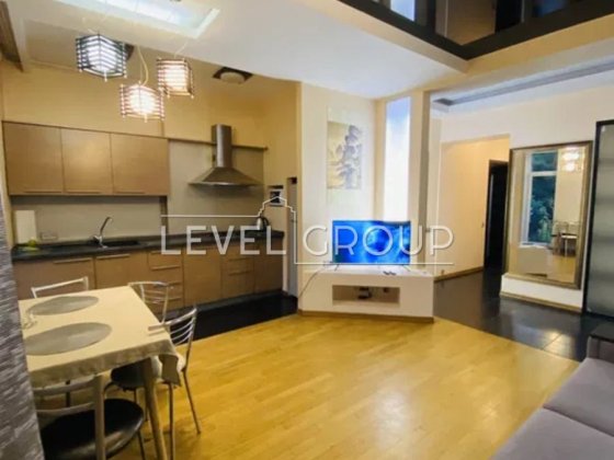 ШВИДКО 3-к ЦЕНТР вул.Басейна,17 м.Палац Спорту Печерський Бесарабка Киев